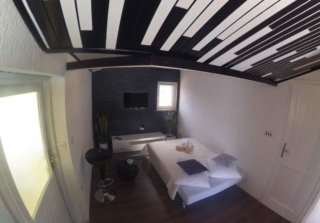 Apartment Silvia By Interhome Pula Eksteriør billede